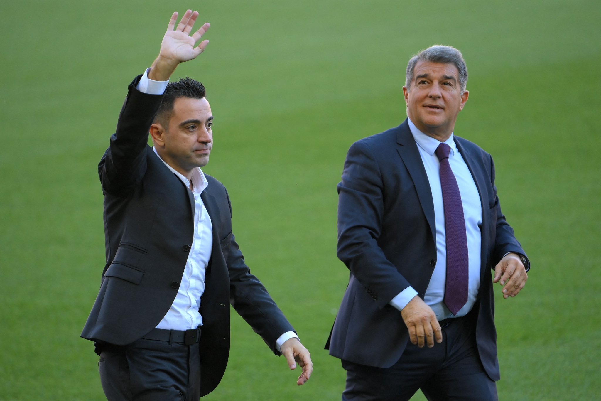 Joan Laporta bạc bẽo với HLV Xavi đến mức nào?- Ảnh 3.