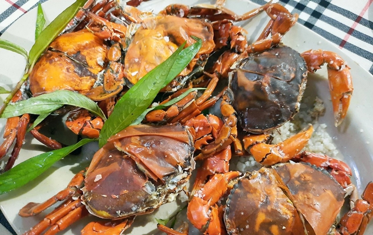 Ở Việt Nam có một loại cua trông thì “khù khờ” mà giá tới hơn nửa triệu đồng/kg vẫn hút khách- Ảnh 7.