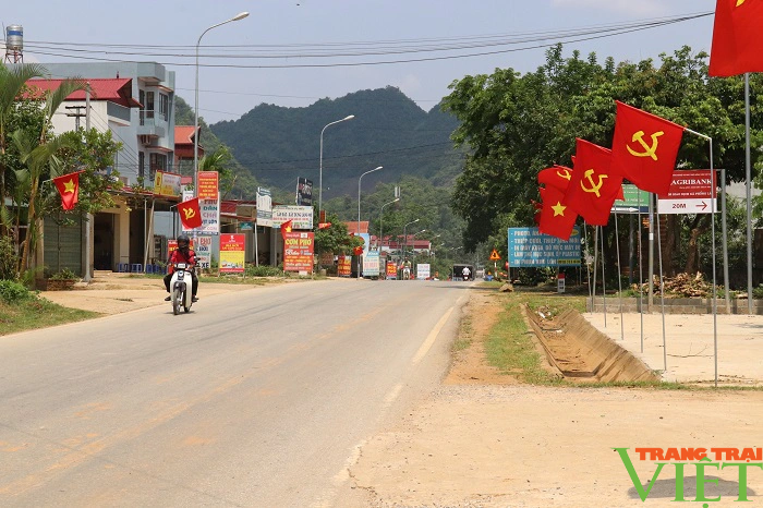 Huyện vùng cao Sơn La hướng tới phát triển bền vững bảo hiểm y tế toàn dân- Ảnh 4.