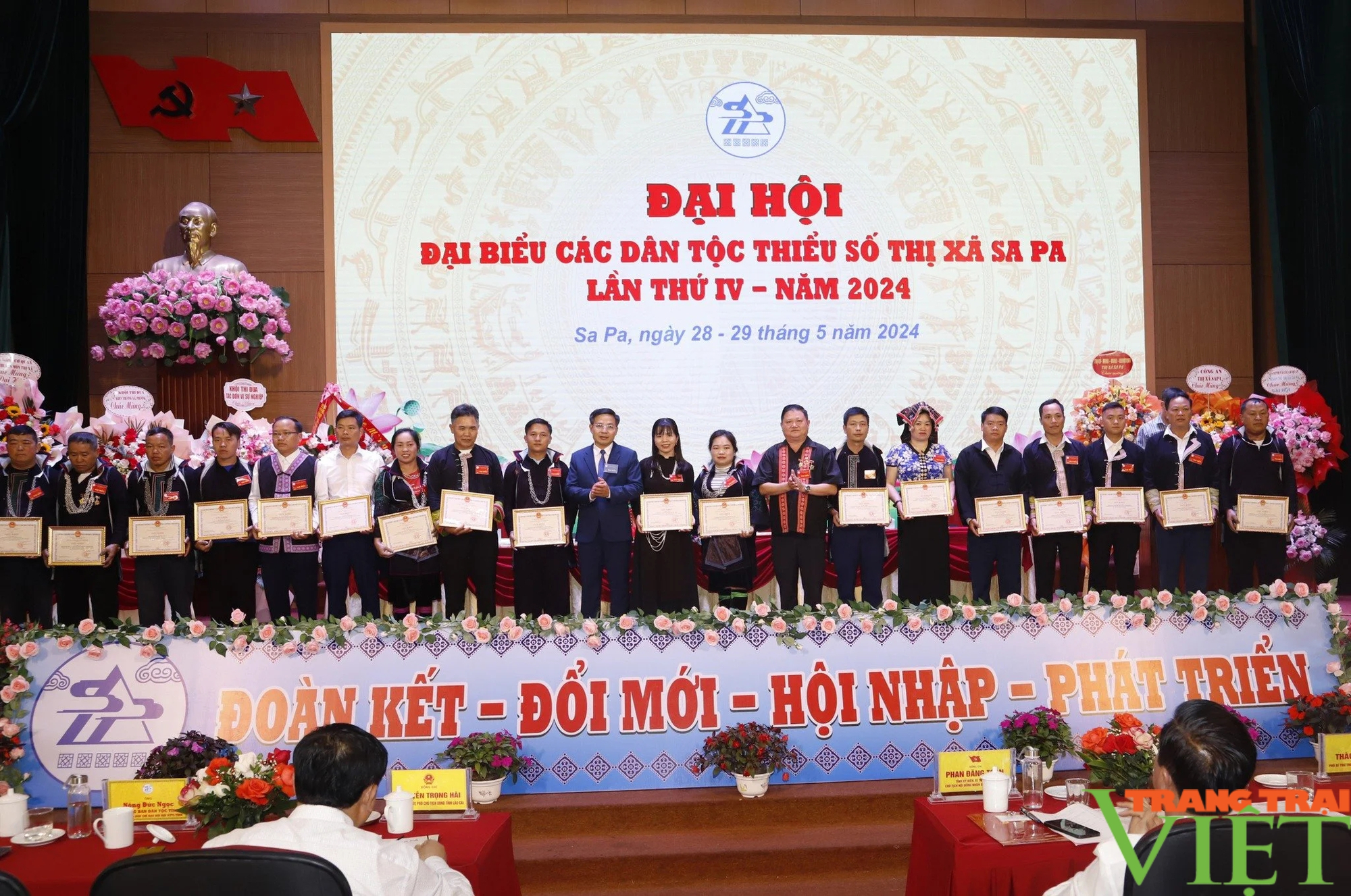 Đề ra 10 mục tiêu và 8 giải pháp phát triển kinh tế - xã hội vùng đồng bào DTTS ở Sa Pa- Ảnh 7. Đề ra 10 mục tiêu và 8 giải pháp phát triển kinh tế - xã hội vùng đồng bào DTTS ở Sa Pa- Ảnh 7.