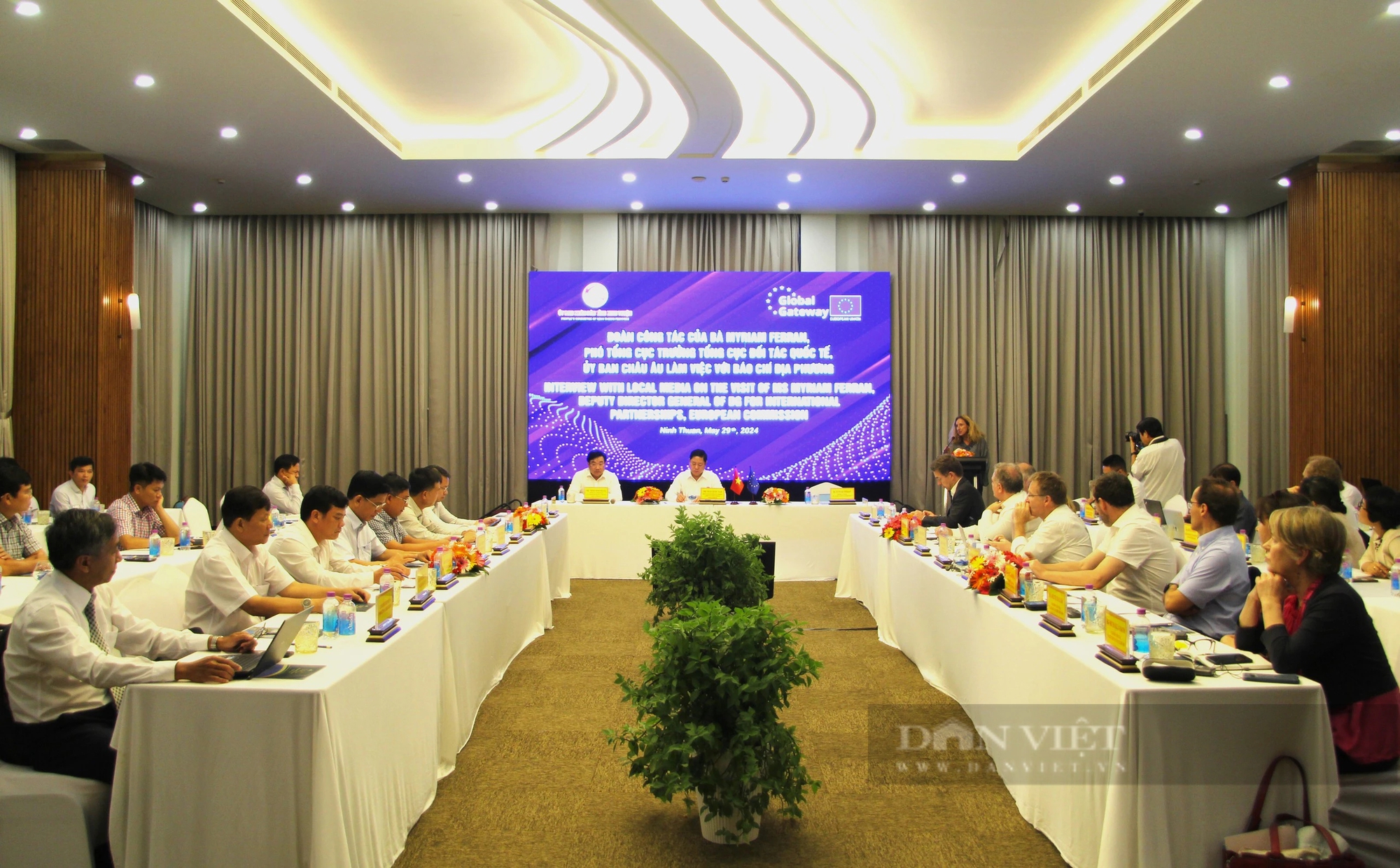 Đầu năm 2026, nhà máy thủy điện tích năng công suất 1.200MW đầu tiên của Việt Nam ở Ninh Thuận sẽ phát điện- Ảnh 1.
