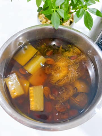 Bộ phận bỏ đi này lại là vị thuốc quý, đem nấu với bí đao thành nước giải nhiệt, vừa ngon vừa bổ- Ảnh 5.