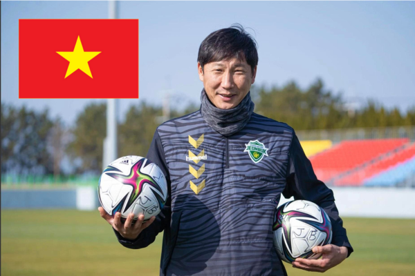 "HLV Kim Sang-sik sẽ giúp ĐT Việt Nam lấy lại vị thế số 1 Đông Nam Á"- Ảnh 1.
