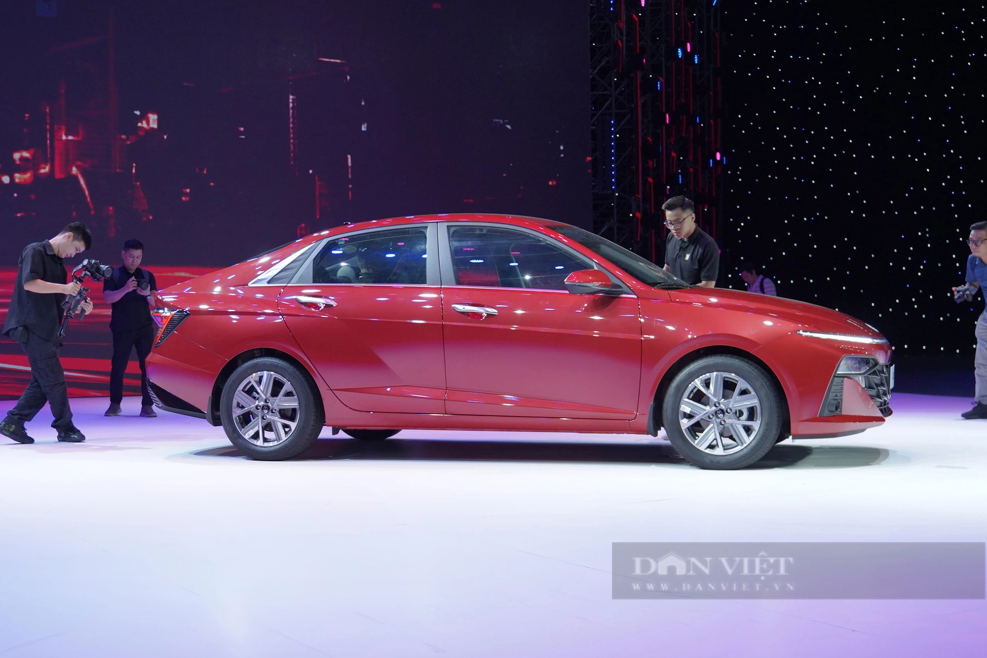 Hyundai Accent 2024 ra mắt: Giá từ 439 triệu đồng, tăng sức ép Honda City, Toyota Vios- Ảnh 4.