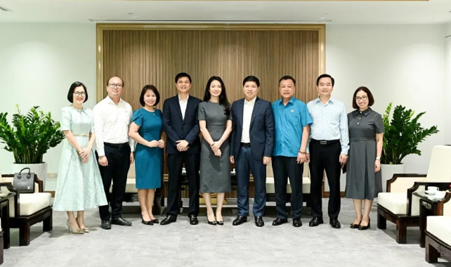 Công đoàn Vietcombank tổ chức Hội nghị tập huấn Luật thực hiện dân chủ ở cơ sở và kỹ năng nghiệp vụ công đoàn 2024- Ảnh 4.