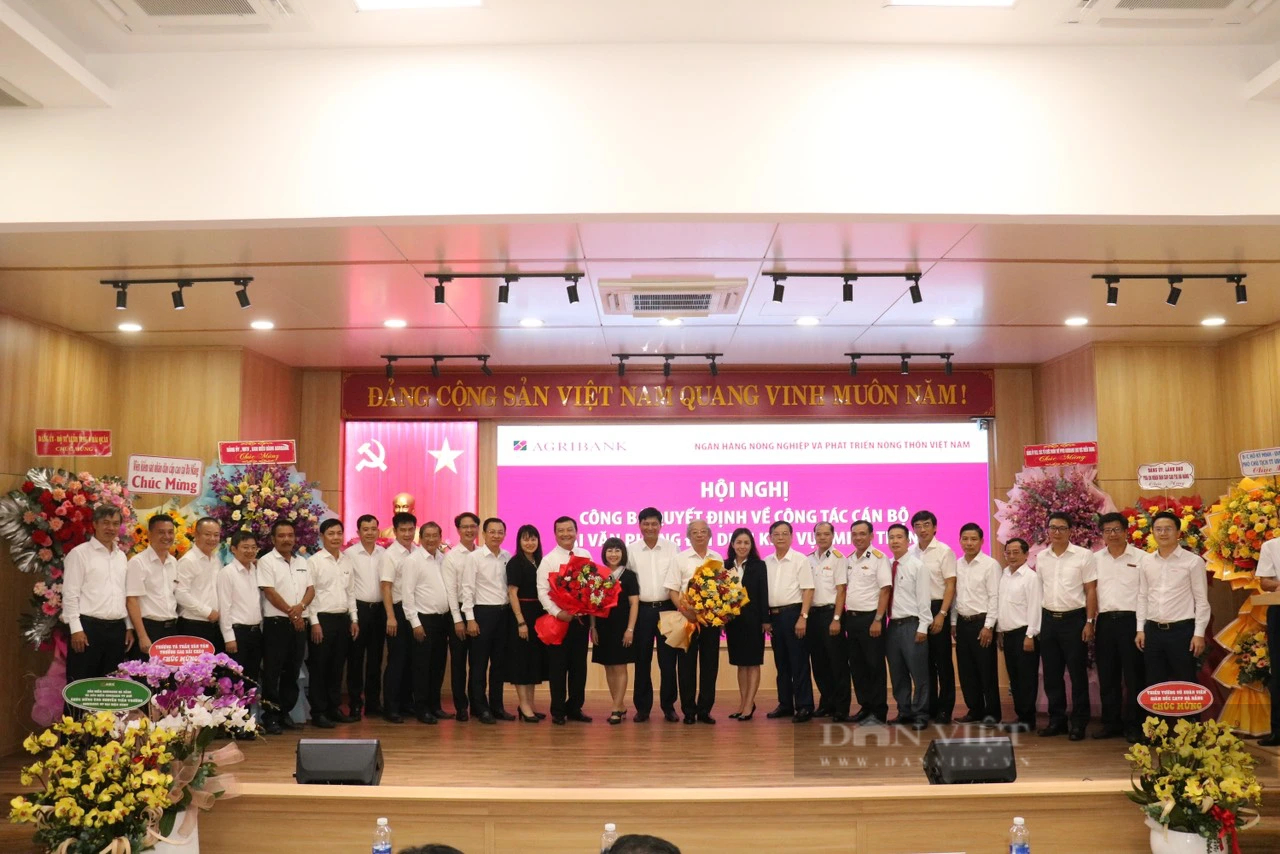 Ông Nguyễn Tiến Trường giữ chức vụ Trưởng Văn phòng đại diện Agribank khu vực miền Trung- Ảnh 7.