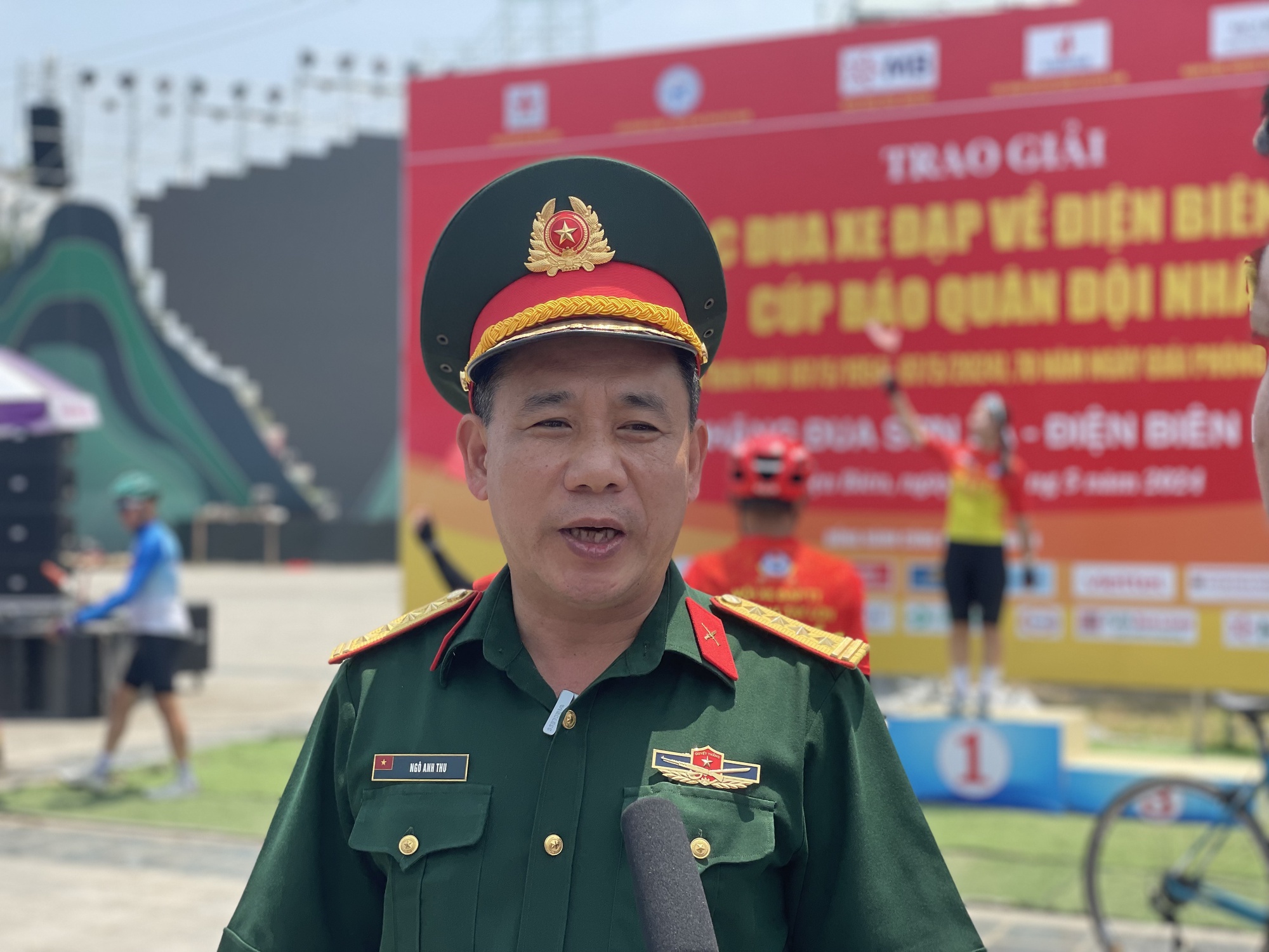 Chặng 4 Cuộc đua xe đạp Về Điện Biên Phủ - 2024: Từ kép phụ thành kép chính, Nguyễn Hướng về nhất!- Ảnh 10.