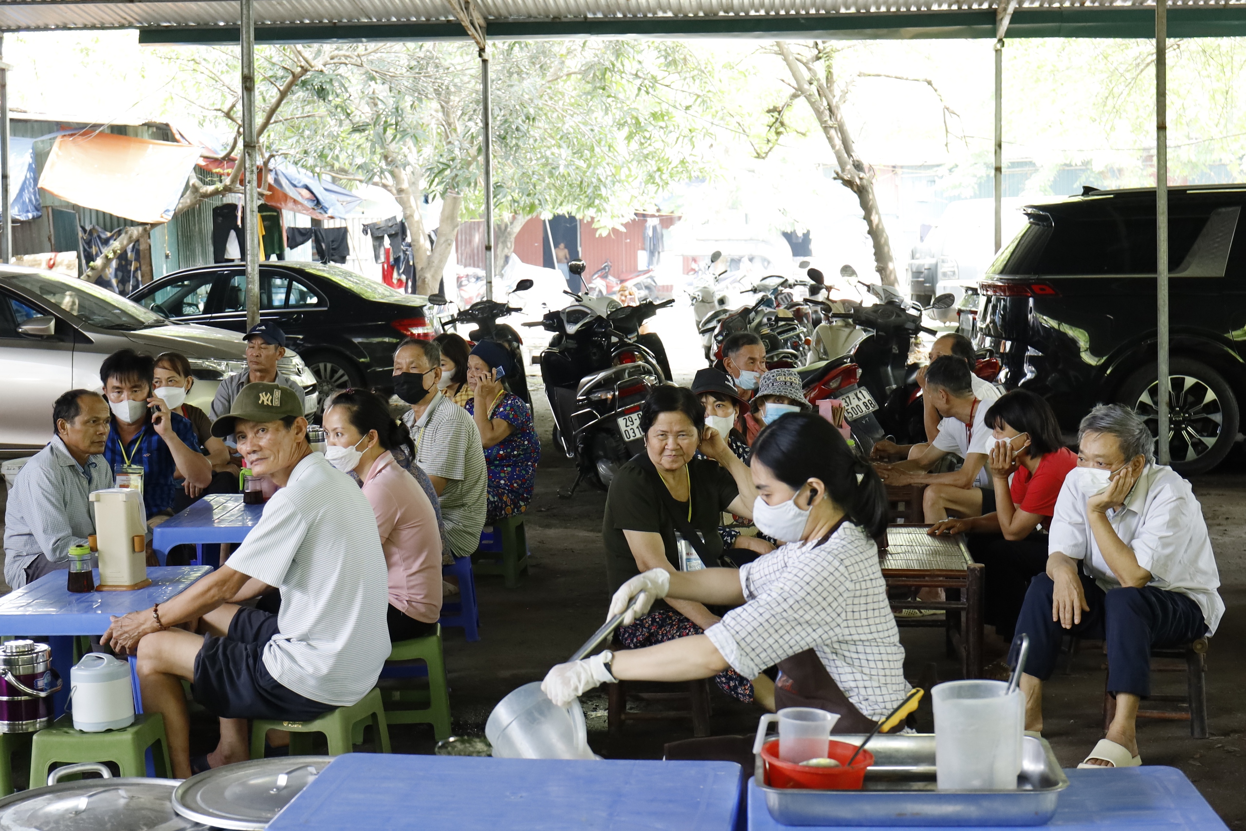 Dấu ấn ngày trở lại: Ấm lòng bữa “cơm nhà" đến với bệnh nhân sau kỳ nghỉ lễ- Ảnh 38.