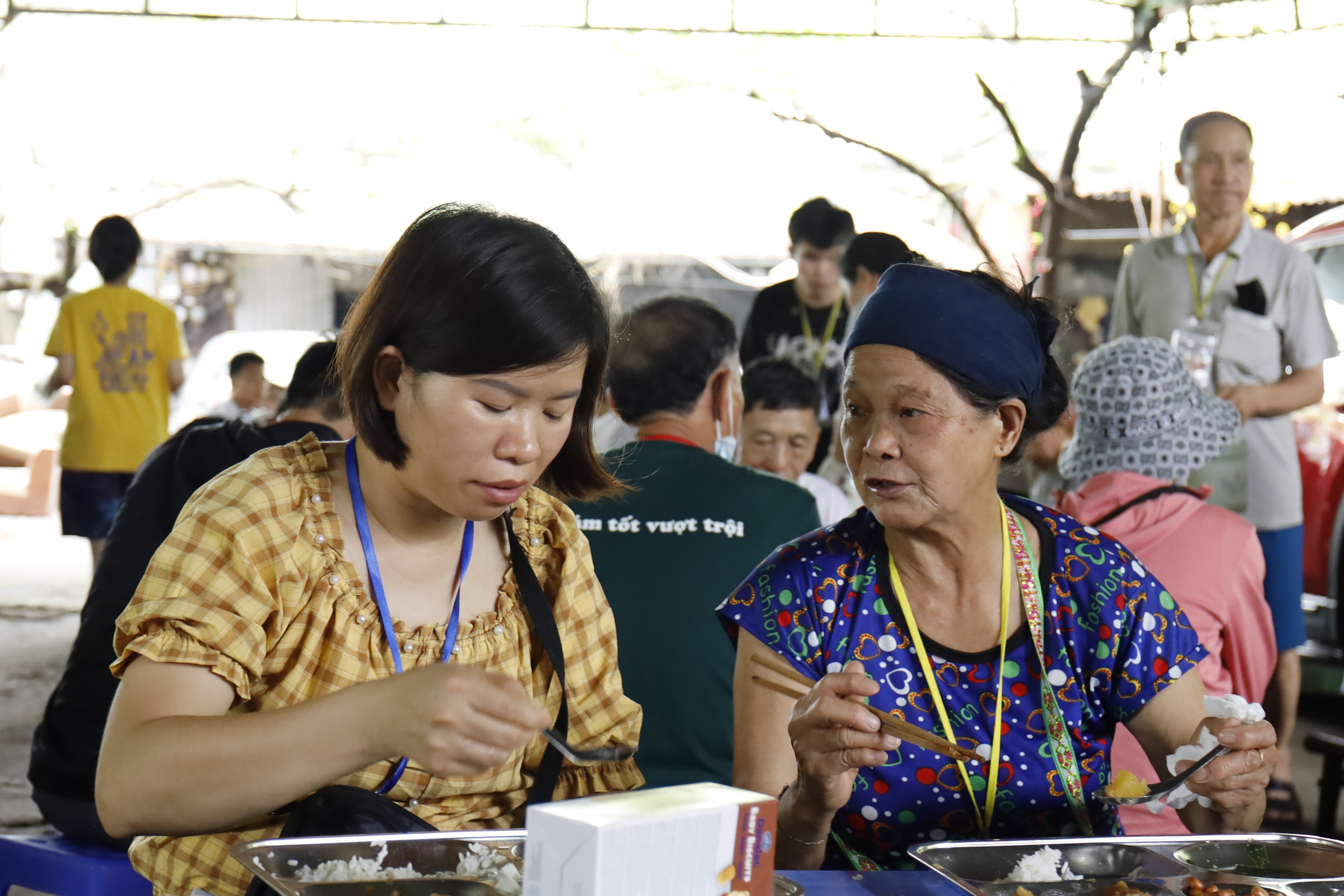Dấu ấn ngày trở lại: Ấm lòng bữa “cơm nhà" đến với bệnh nhân sau kỳ nghỉ lễ- Ảnh 39.