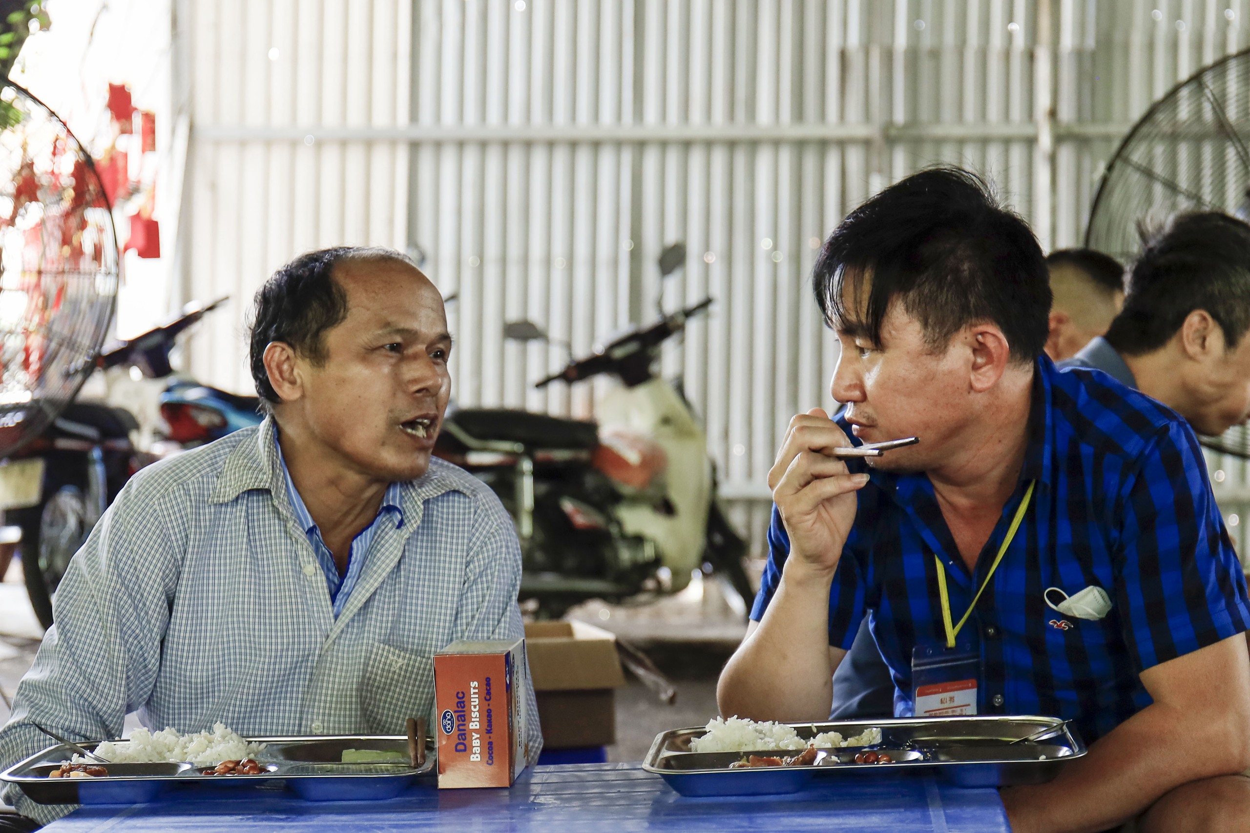 Dấu ấn ngày trở lại: Ấm lòng bữa “cơm nhà" đến với bệnh nhân sau kỳ nghỉ lễ- Ảnh 41.