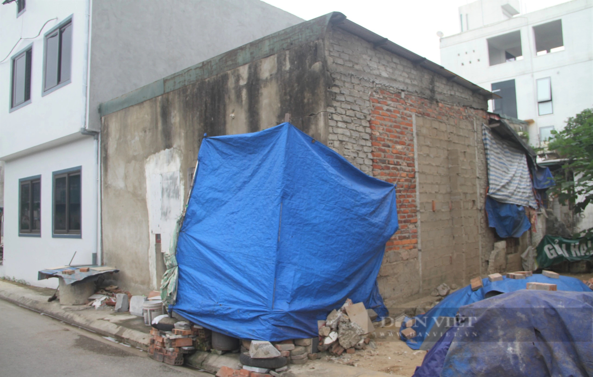 Khởi công xây dựng nhà cho gia đình cụ ông sống cùng cực giữa lòng thành phố Vinh- Ảnh 3.