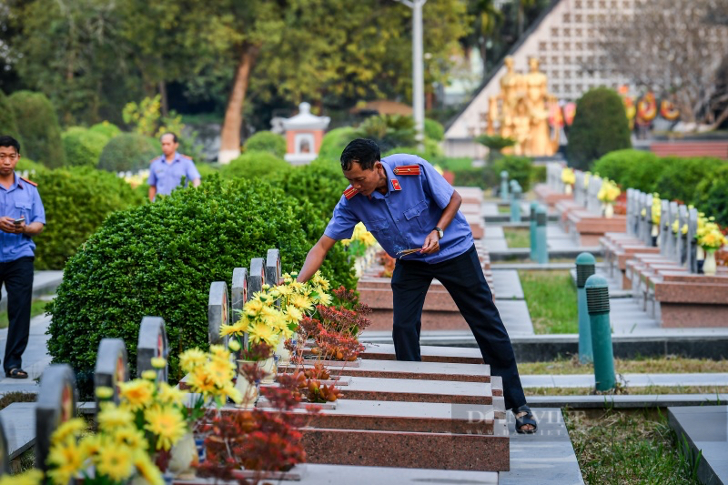 70 năm Chiến thắng Điện Biên Phủ: Xúc động cuộc hội ngộ qua bia đá và chuyện những ngôi mộ chung- Ảnh 3.