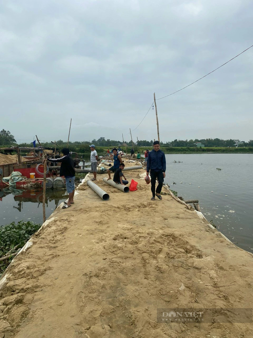 Bộ Tài nguyên và Môi trường chỉ đạo các thủy điện "trả nước" cho hạ du Quảng Nam - Đà Nẵng- Ảnh 1.