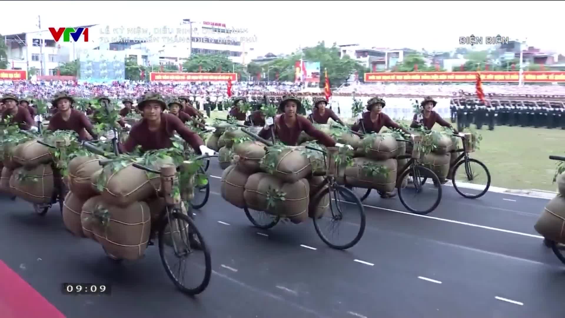 Hành Trình Đạp Xe Từ Hà Nội Đến TP HCM Kỷ Niệm 50 Năm Thống Nhất Đất Nước