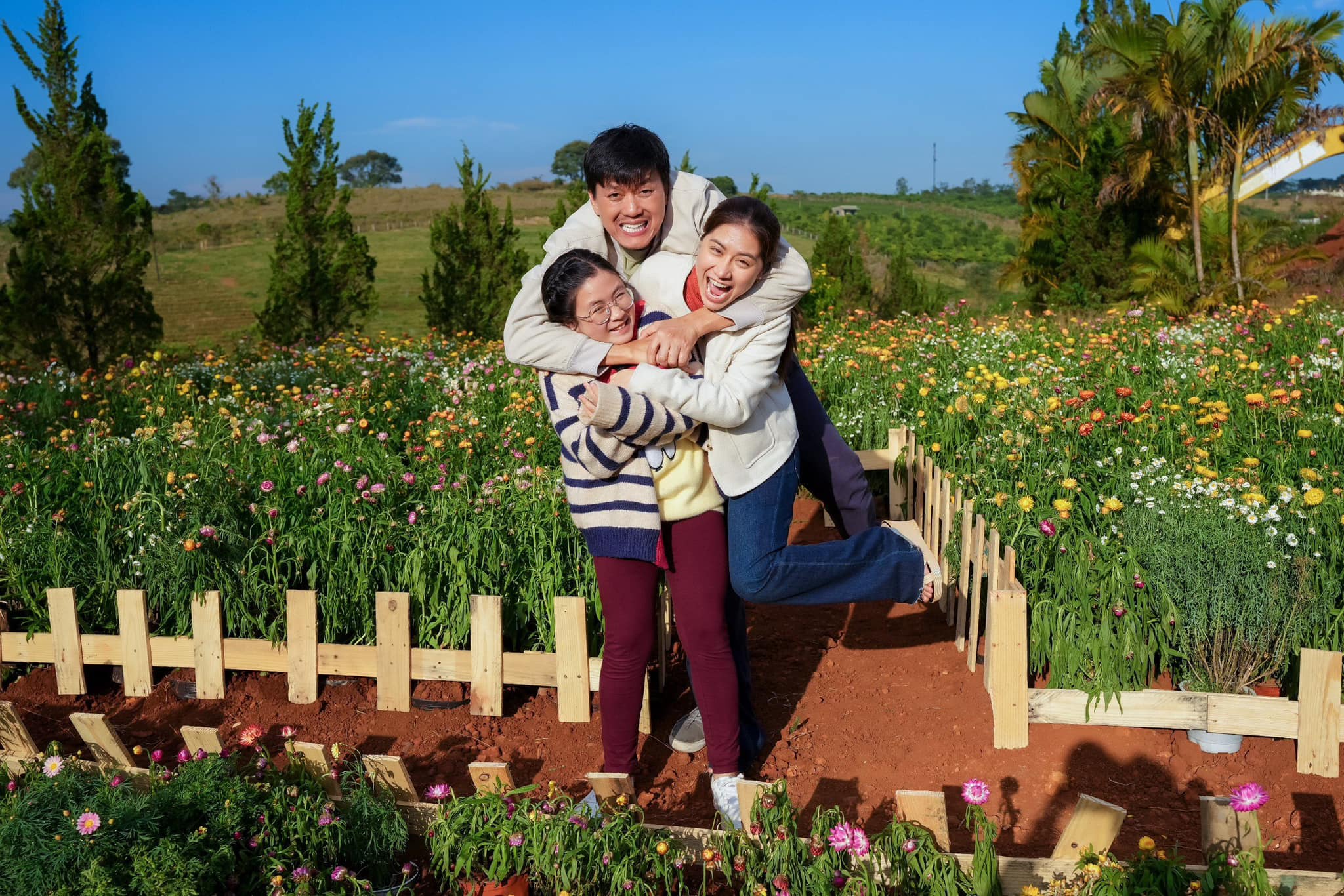 Tư Thắm của phim Lật mặt 7: Một điều ước: "Anh Lý Hải không biết tôi là Tiktoker"- Ảnh 11.