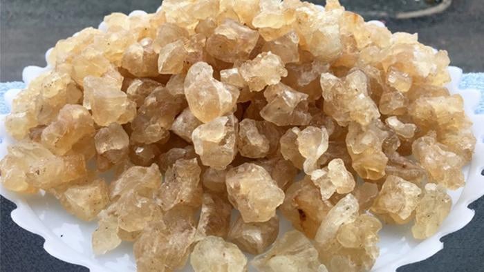 Ở Ninh Thuận có đặc sản được tiết ra từ vết thương trên vỏ cây được bao người "săn lùng" bởi giá trị dinh dưỡng- Ảnh 1.