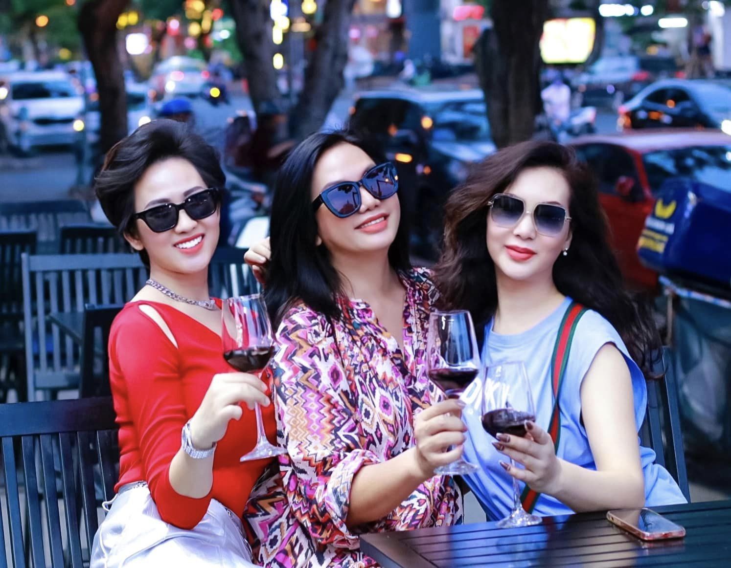 "Nữ hoàng ảnh lịch" từng bị phản bội trước ngày cưới, tuổi U60 vẫn ở vậy vì không tin vào hôn nhân- Ảnh 9.