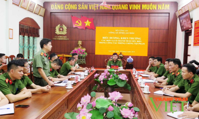 Công an Lai Châu: Khen thưởng các đơn vị có thành tích tiêu biểu trong công tác phòng, chống tội phạm- Ảnh 1.