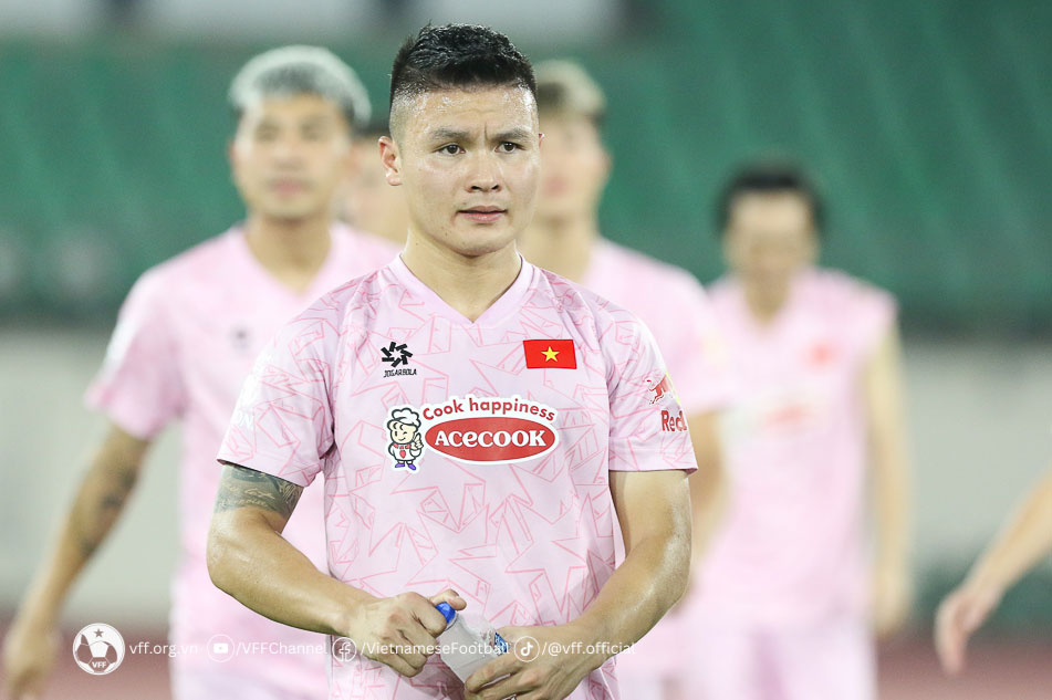 Tin tối (11/6): HLV Kim Sang-sik có kế hoạch đặc biệt với Quang Hải?- Ảnh 1.