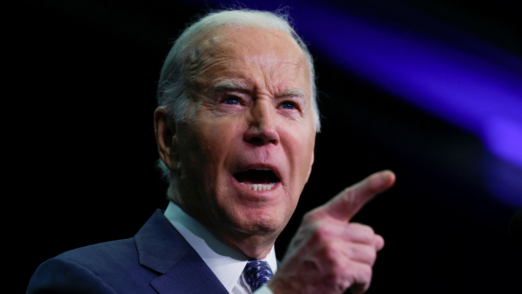 Truyền thông sửng sốt vì thái độ lạ của TT Biden- Ảnh 1.