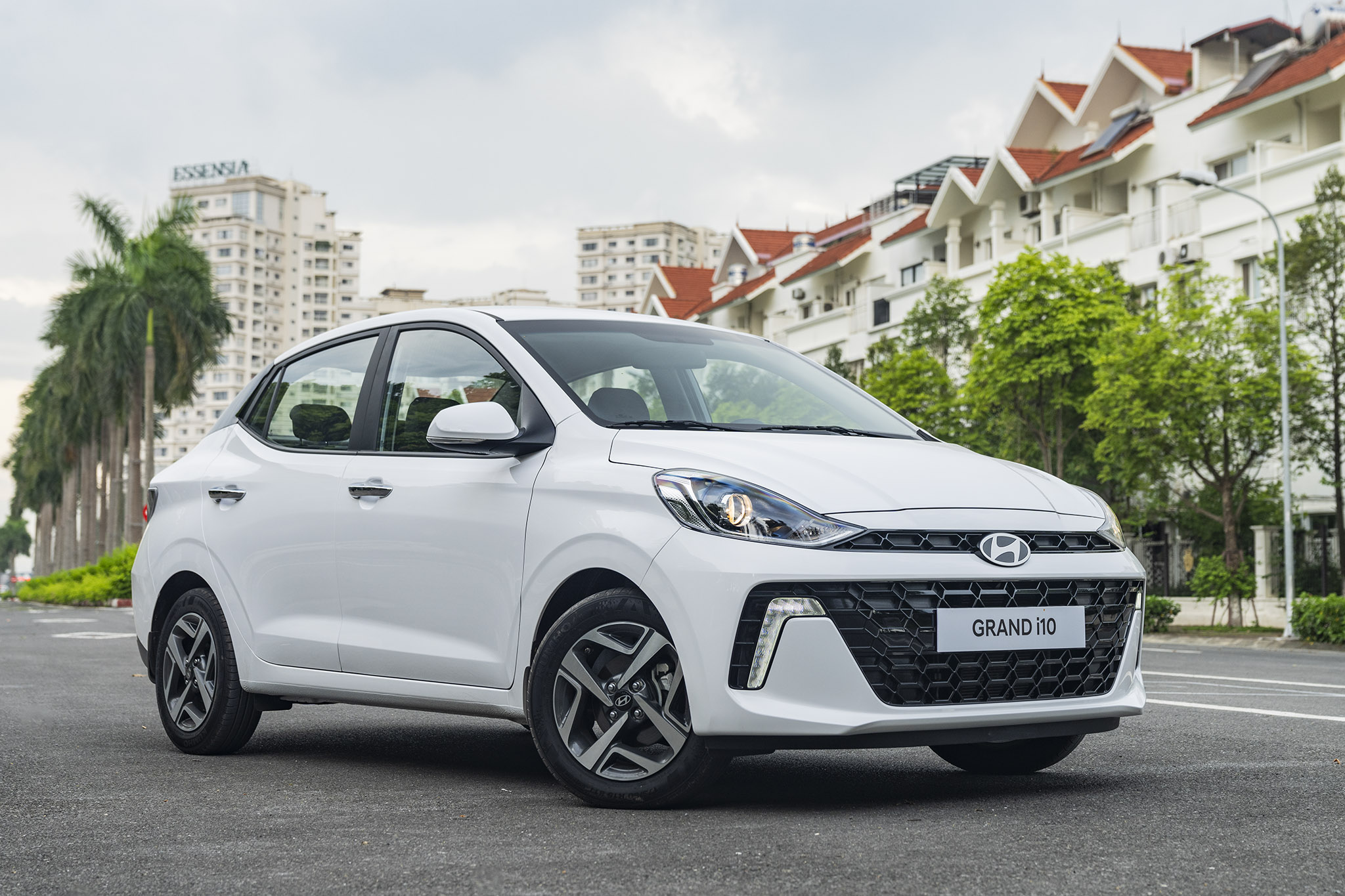 Hyundai Grand i10 2024 ra mắt, giá lăn bánh đủ hấp dẫn?            - Ảnh 1.