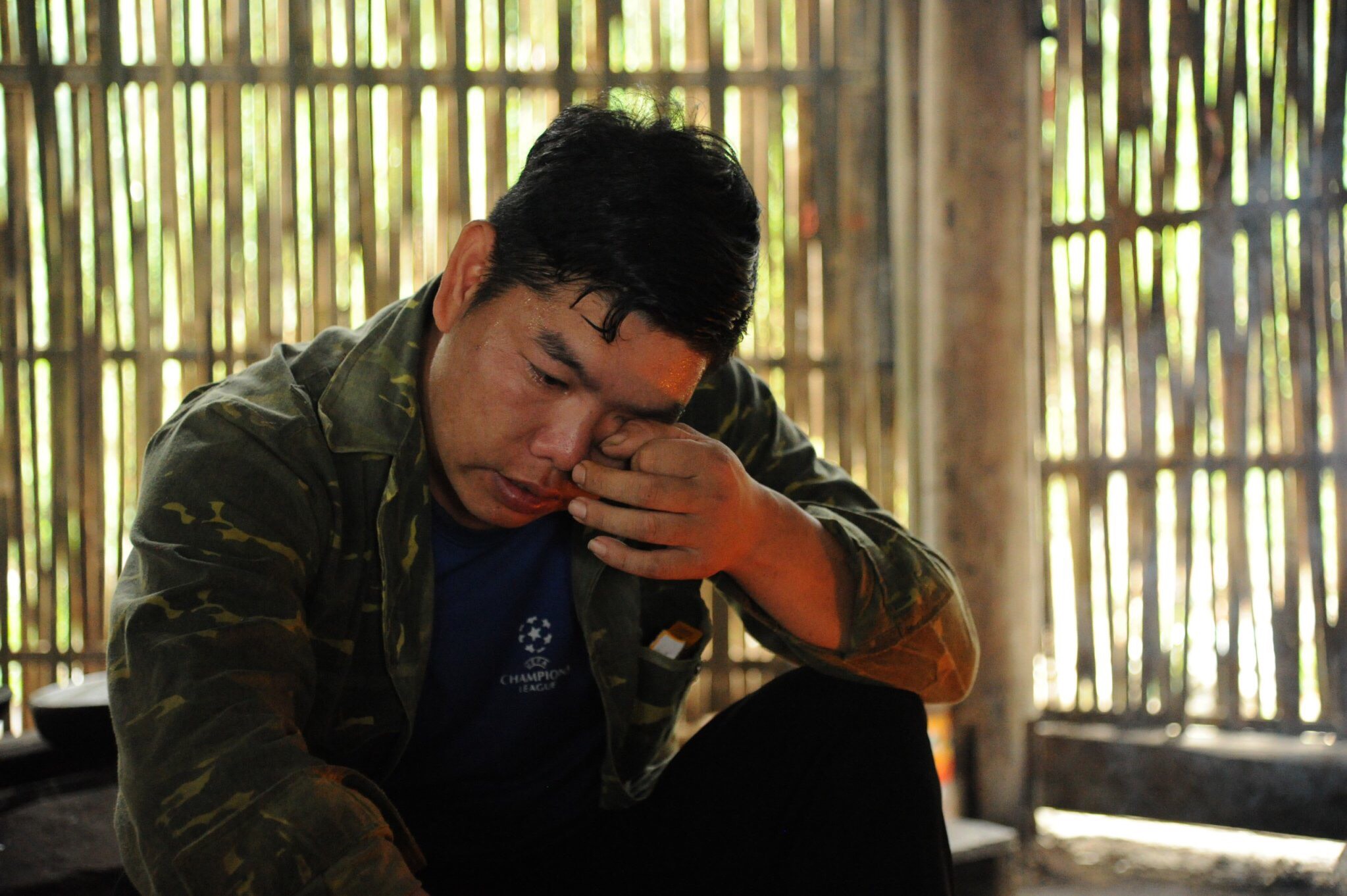 “Đến con gà, con lợn tôi cũng bán sạch, không thể để con nghỉ học”- Ảnh 3.