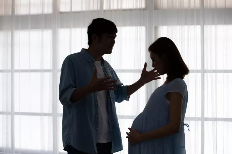 Chồng không được ly hôn dù vợ mang thai, sinh con với người khác- Ảnh 1.
