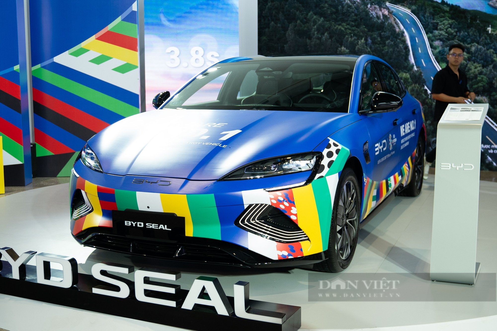 Cận cảnh xe Trung Quốc BYD Seal tại Việt Nam đấu Toyota Camry, động cơ là điểm nhấn- Ảnh 2.