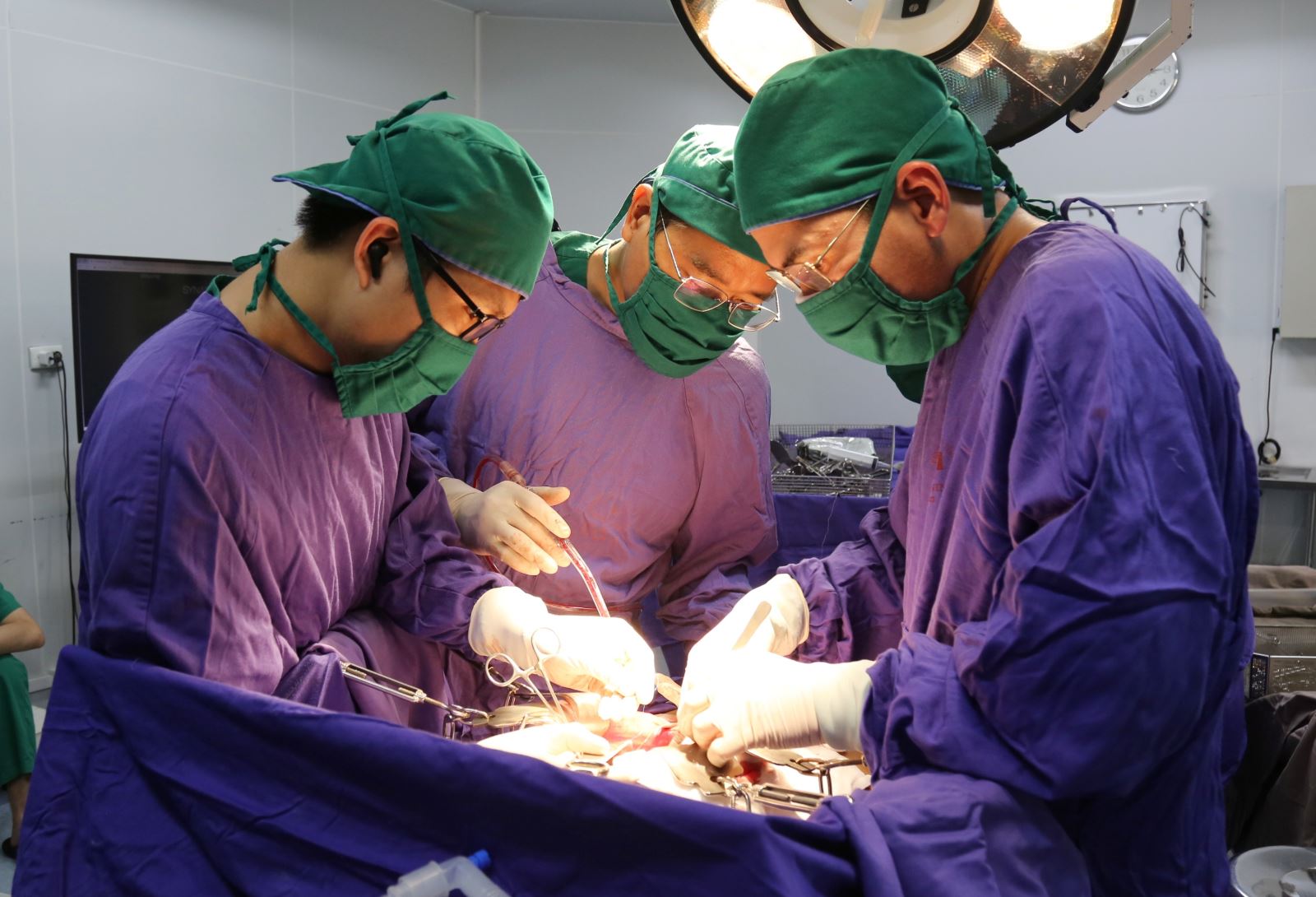 Nguy hiểm khi động mạch đùi dọa vỡ vì bệnh hiếm gặp- Ảnh 1.