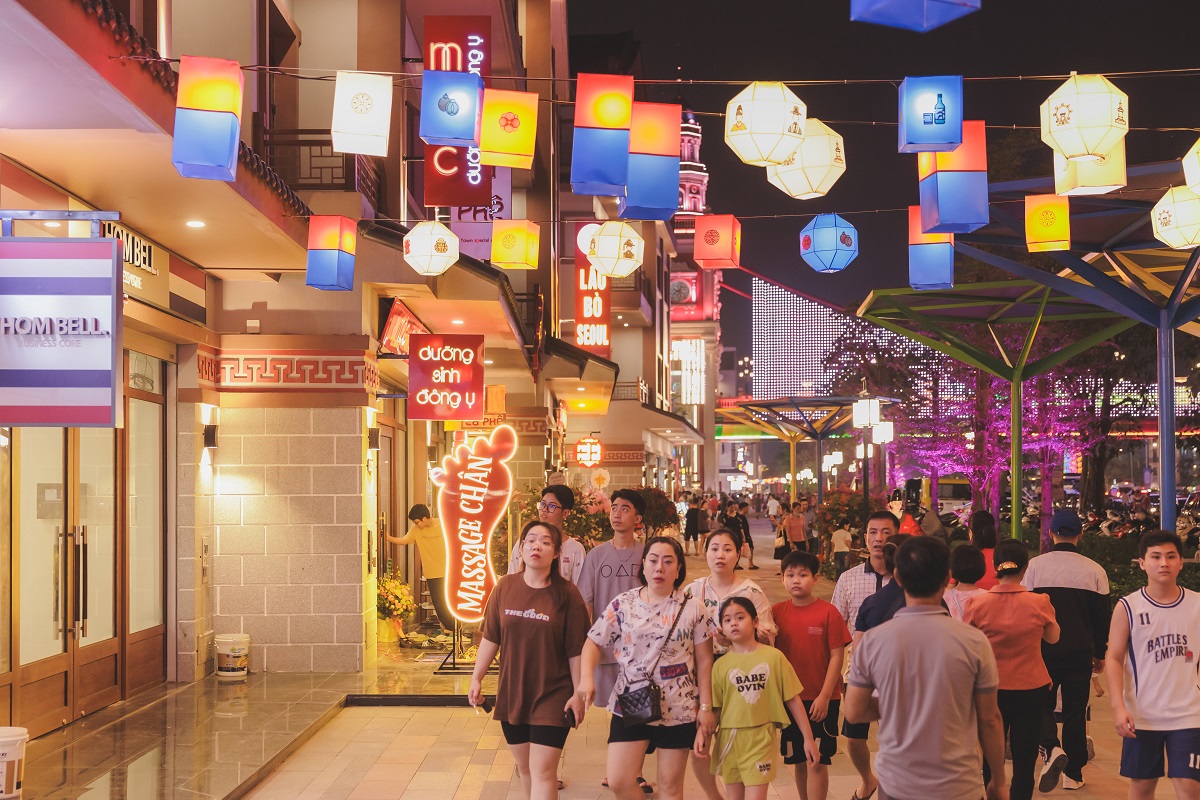 Shophouse “2 trong 1” - Công thức độc đáo kiến tạo thành công cho ngành bán lẻ- Ảnh 1.