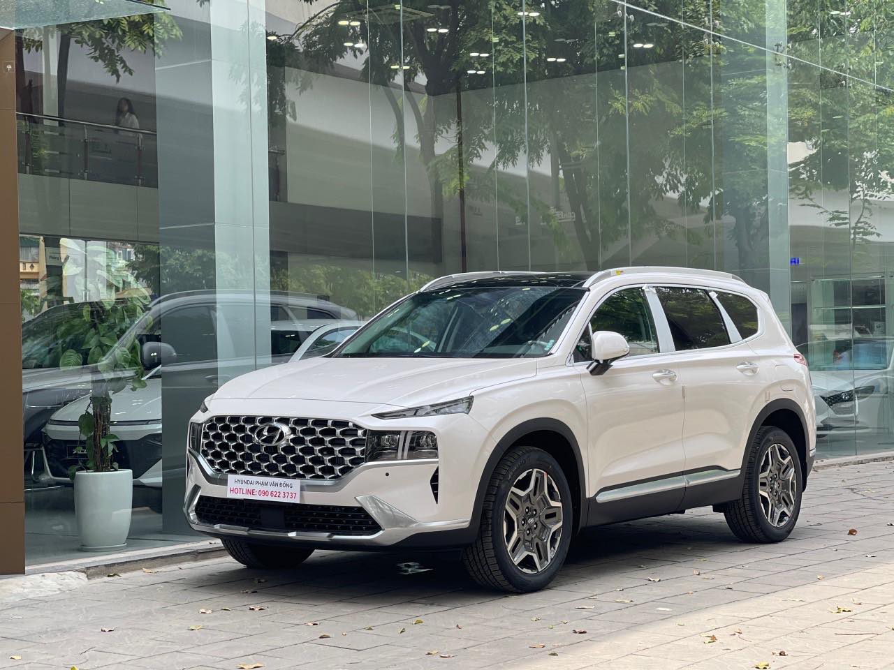 Hyundai Venue, Santa Fe giảm giá niêm yết đến 100 triệu đồng- Ảnh 4.