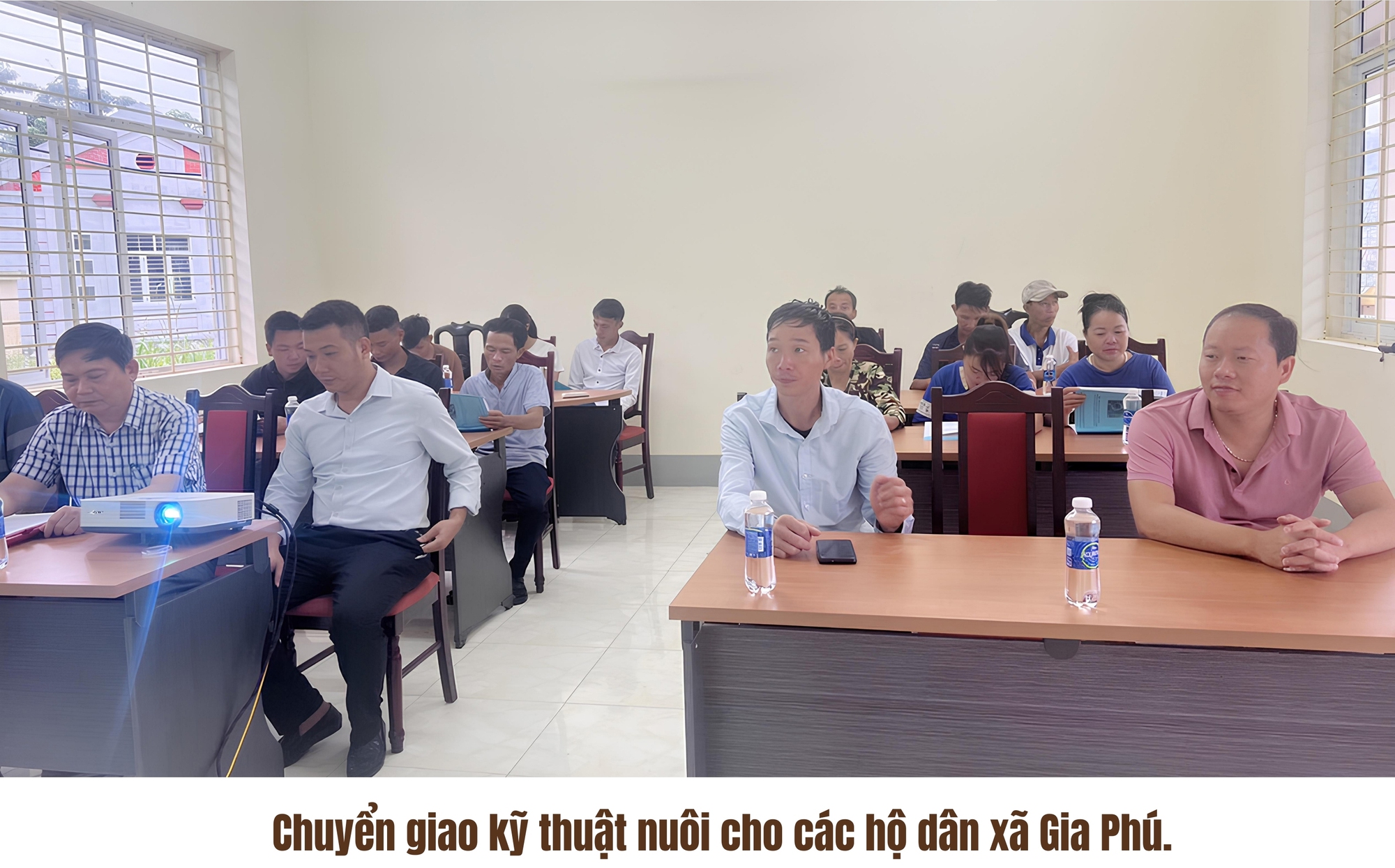 Ở một xã của Lào Cai, dân đang nuôi loại cá đặc sản, nghe tên đã thích, thấy tận mắt còn ham mua- Ảnh 4.