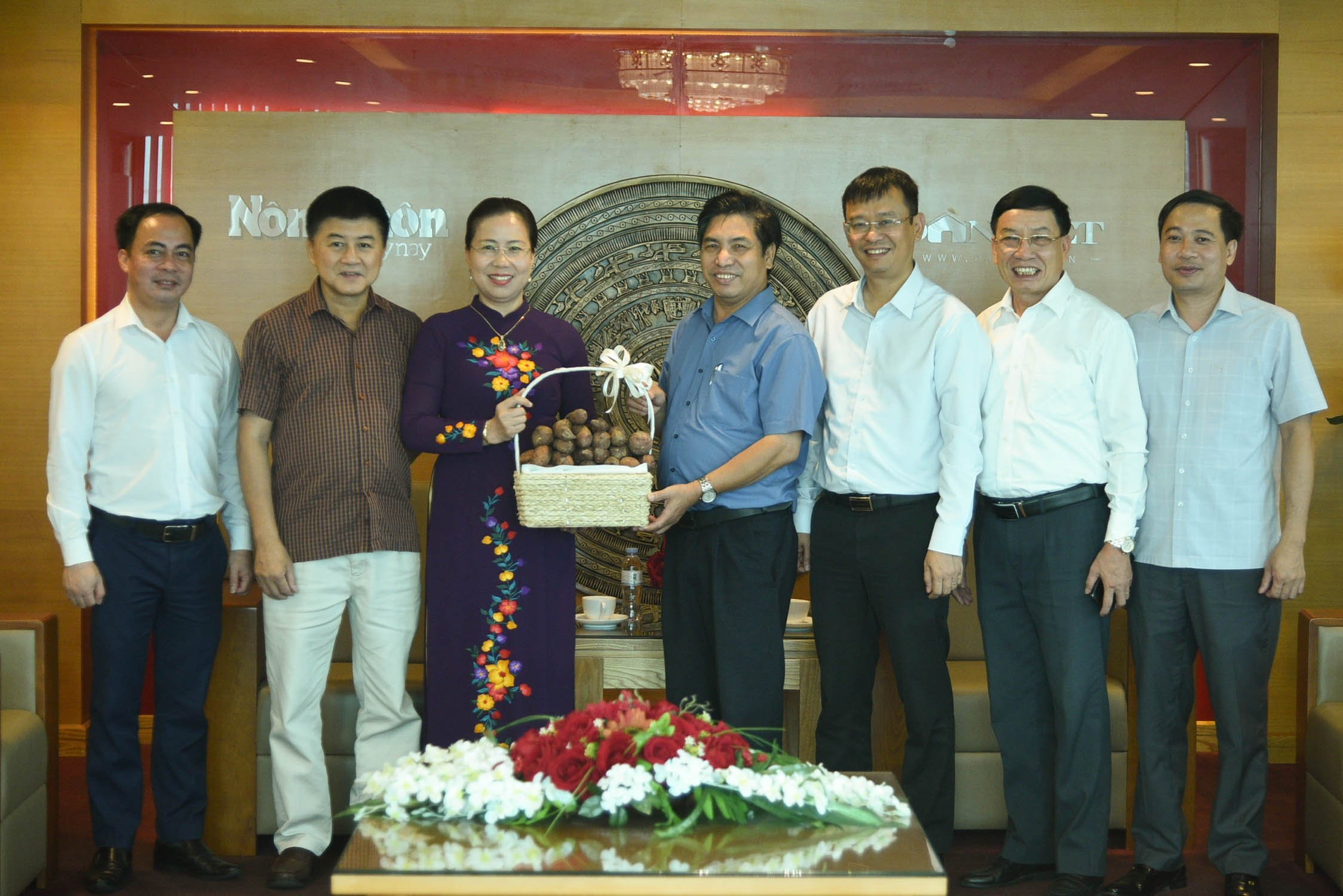 Nông dân Hoàng Văn Cương gửi lời cảm ơn đến Báo Nông Thôn Ngày Nay/Dân Việt - Ảnh 2.