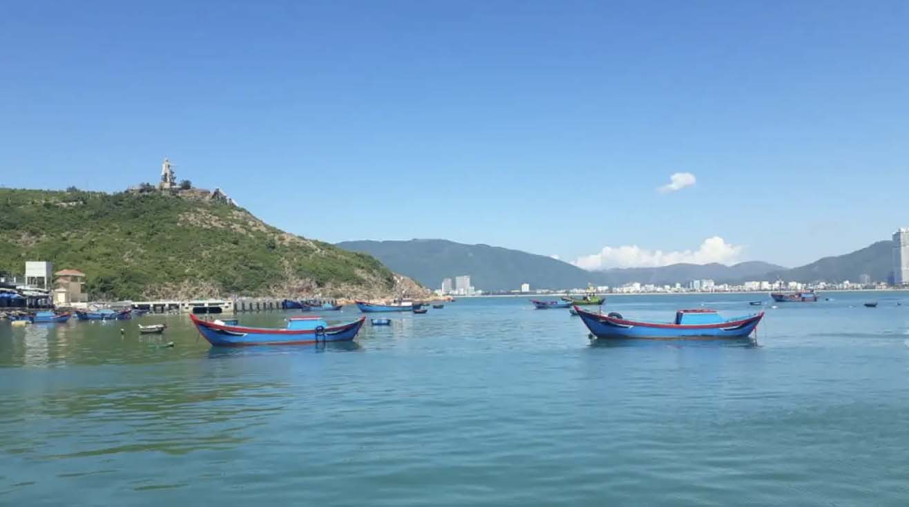 Hè này lang thang làng chài Hải Minh ở Quy Nhơn - chốn yên bình, đẹp ngất ngây- Ảnh 2.