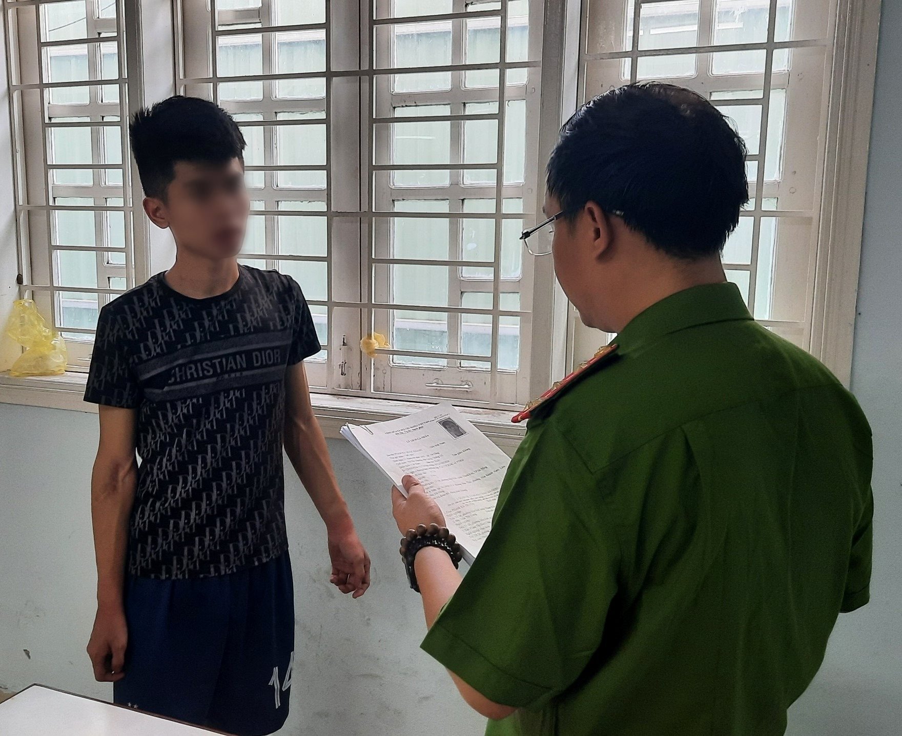 TIN NÓNG 24 GIỜ QUA: Con dâu trộm gần nửa tỷ của cha chồng; phát hiện người đàn ông tử vong trong ô tô - Ảnh 6.
