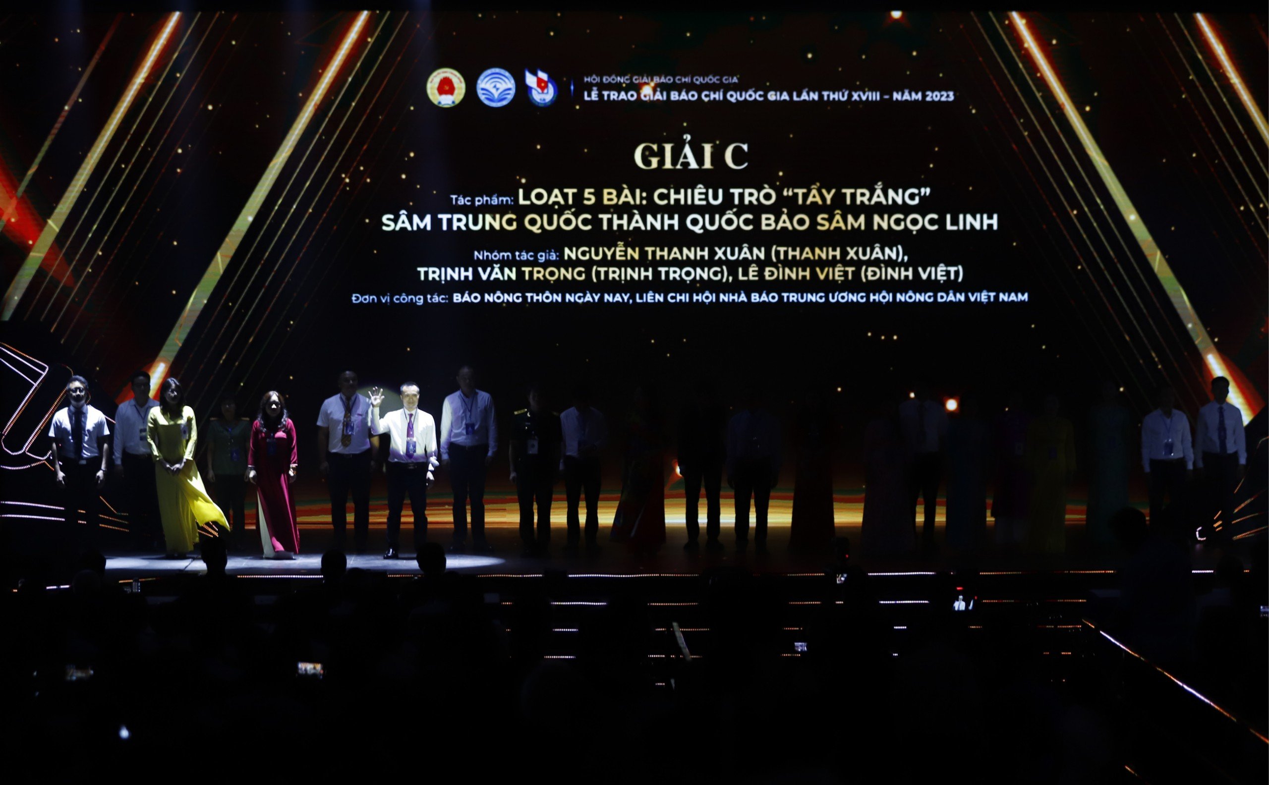 Lần đầu tiên Báo NTNN/Dân Việt đạt 2 Giải A, 1 Giải C Báo chí Quốc gia - Ảnh 3.