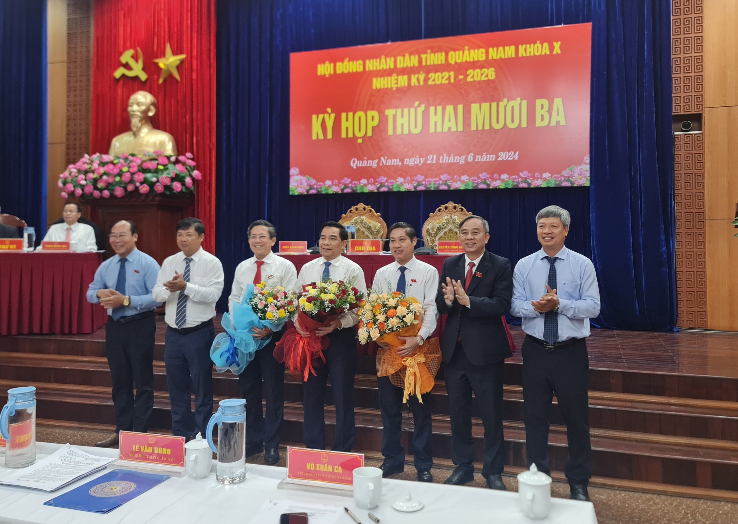 Tân Chủ tịch UBND tỉnh Quảng Nam Lê Văn Dũng: "Nhận trọng trách, tôi vừa mừng vừa lo lắng"- Ảnh 2.