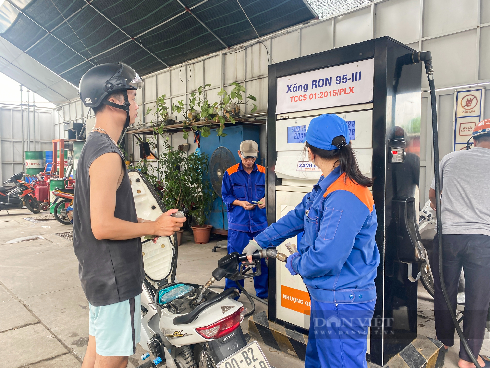 Giá xăng dầu hôm nay 24/6: Giảm nhẹ nhưng vẫn ở mức cao nhất 7 tuần- Ảnh 3.