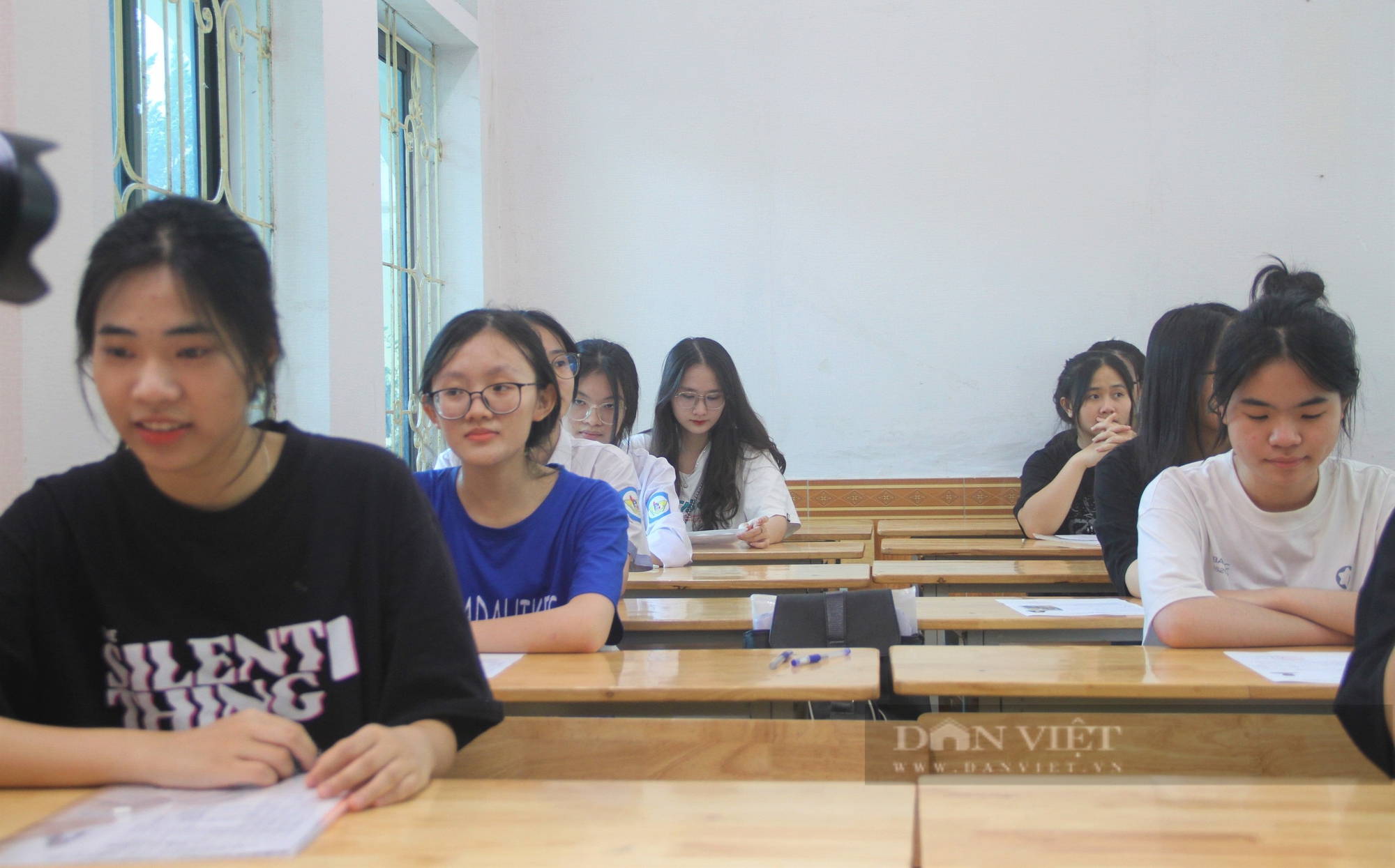 Phó Thủ tướng Lê Thành Long chúc Nghệ An có một kỳ thi tốt nghiệp THPT an toàn, hiệu quả, đúng quy chế- Ảnh 3.