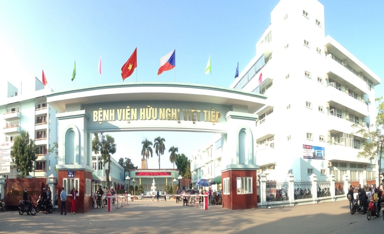 Hải Phòng: Hàng chục người phải nhập viện sau bữa ăn trưa ở nhà máy đóng tàu Sông Cấm- Ảnh 1.