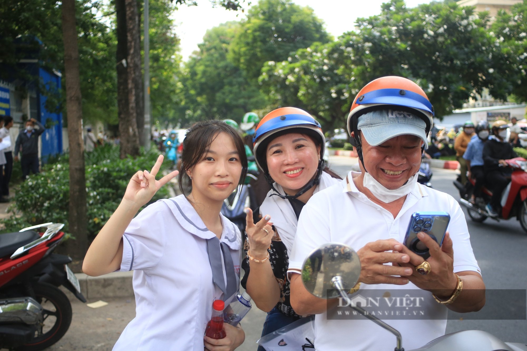 Giáo viên đánh giá đề văn năm nay: Thí sinh muốn đạt điểm cao phải cảm thụ văn học tốt- Ảnh 2.