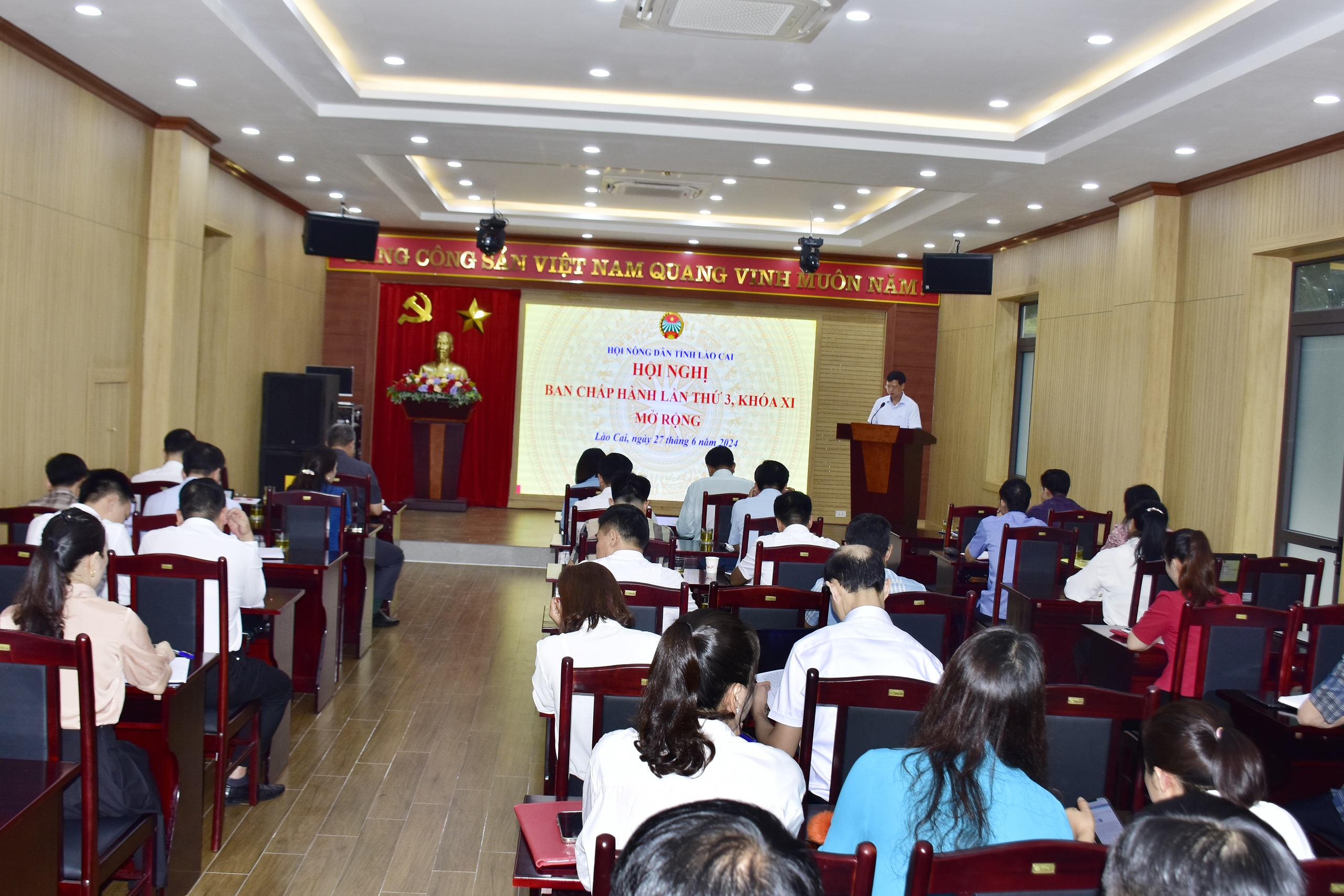 Hội Nông dân Lào Cai kết nạp mới hơn 1.300 hội viên- Ảnh 1.