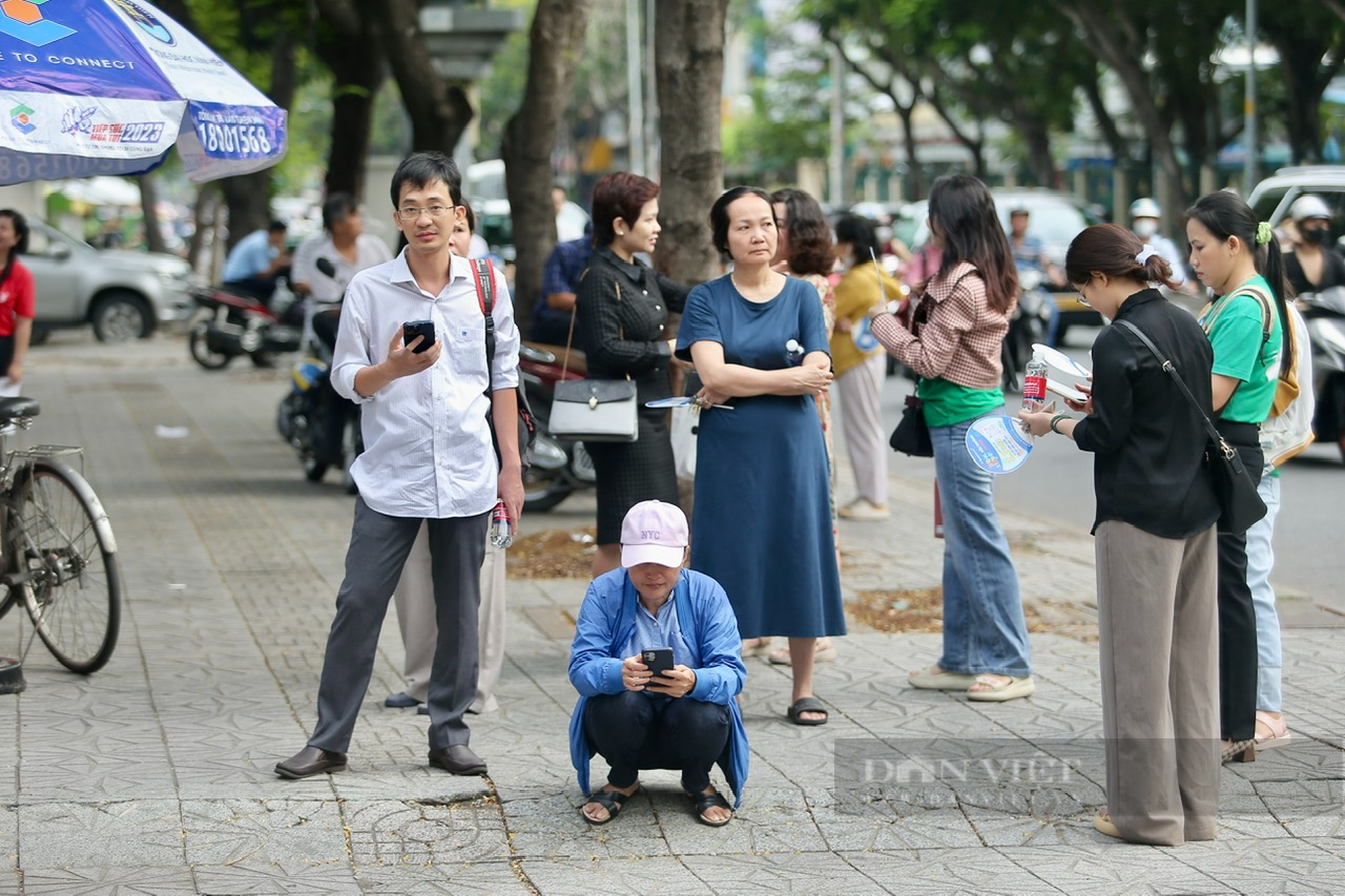 Vừa ôn thi tốt nghiệp vừa xem Euro, thí sinh vẫn tự tin giành điểm cao- Ảnh 5.