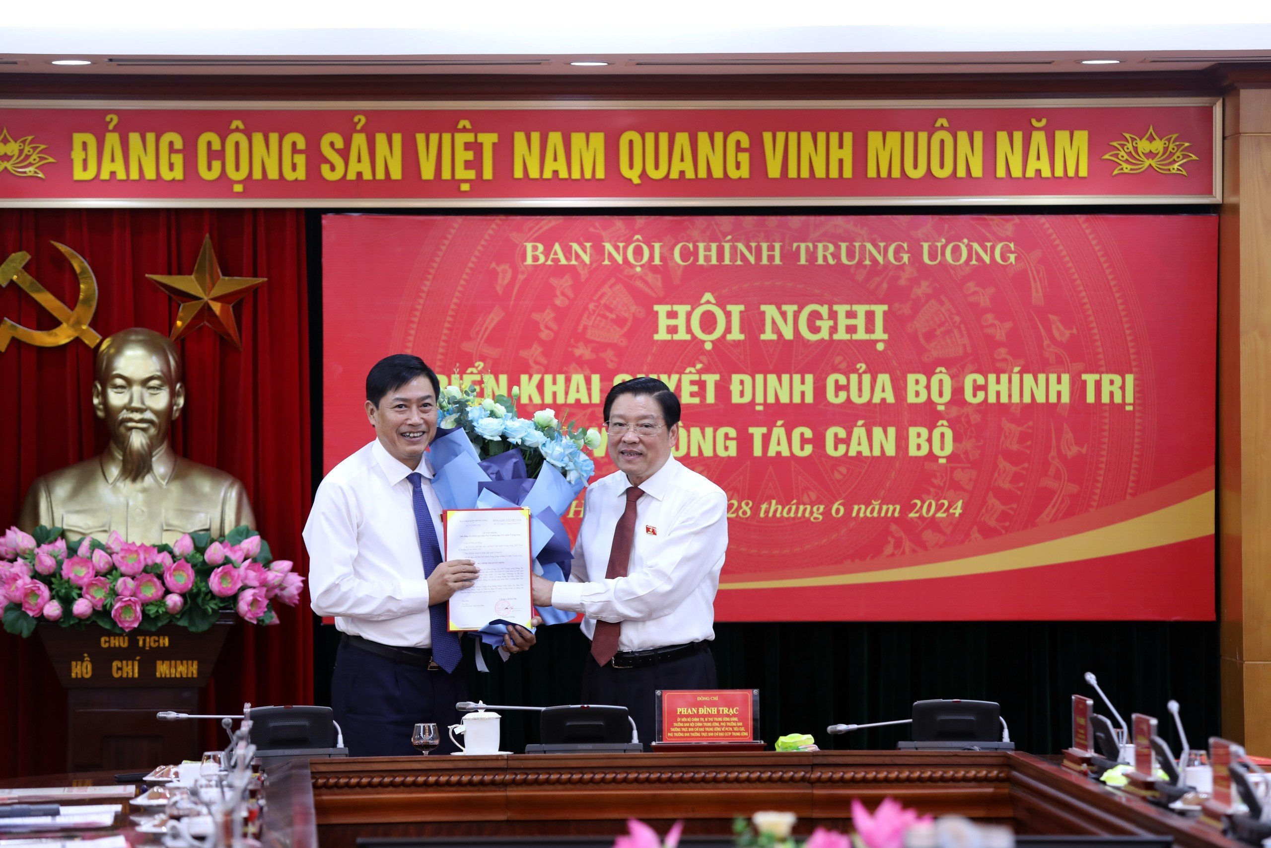 Bí thư Sơn La Nguyễn Hữu Đông được bổ nhiệm làm Phó Trưởng Ban Nội chính Trung ương- Ảnh 1.
