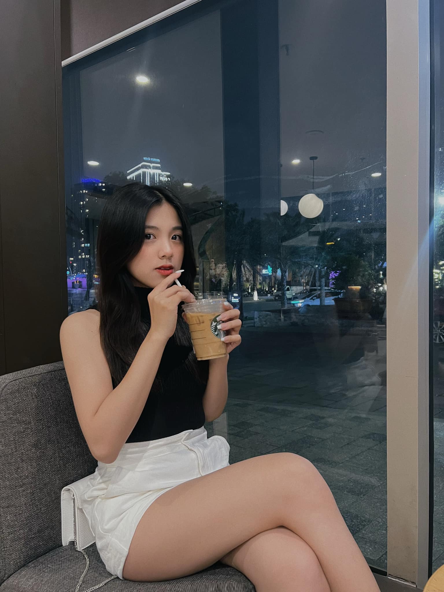 Vẻ đẹp hút hồn của bạn gái sao trẻ Thép Xanh Nam Định- Ảnh 5.