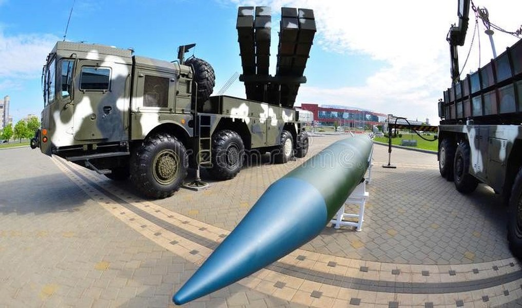 Belarus đưa pháo phản lực Polonez vào trực chiến do "tình hình nghiêm trọng" ở biên giới- Ảnh 10.