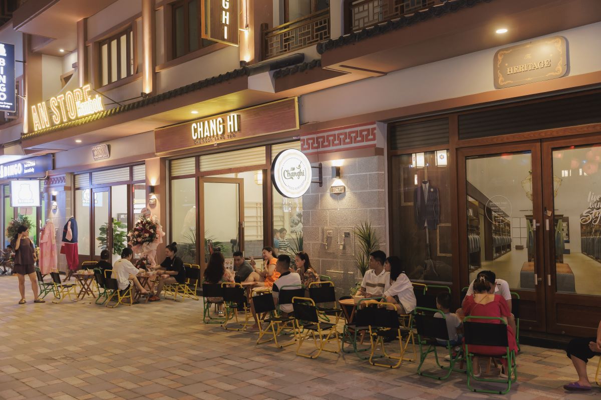Đến Trung tâm Hàn Quốc mới, Gen Z thỏa lòng với “thiên đường ẩm thực” chuẩn vị xứ kim chi- Ảnh 2.