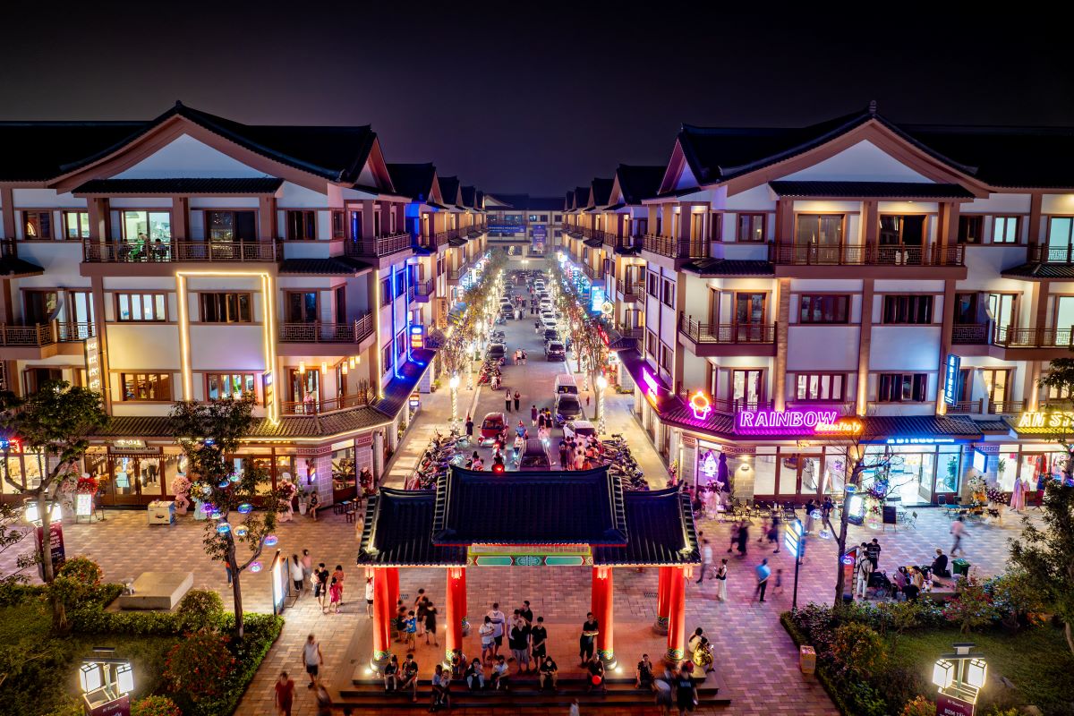Đến Trung tâm Hàn Quốc mới, Gen Z thỏa lòng với “thiên đường ẩm thực” chuẩn vị xứ kim chi- Ảnh 3.