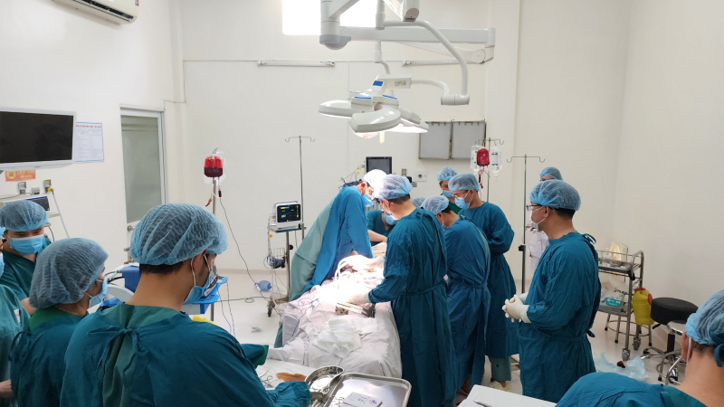 TIN NÓNG 24 GIỜ QUA: 3 người trong một gia đình chết bất thường; 1 người nước ngoài bị đâm tử vong ở TP.HCM- Ảnh 3.