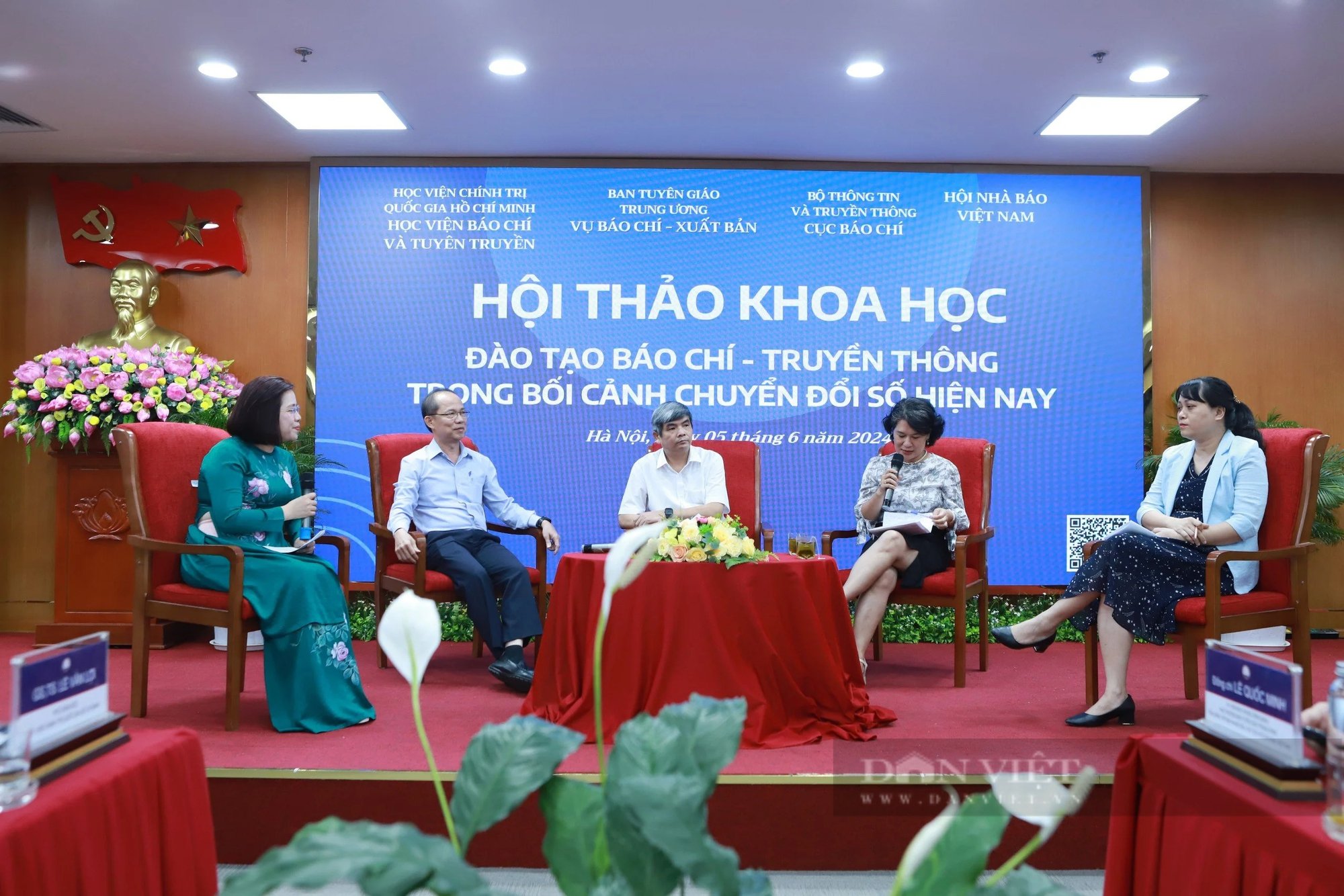 "Cần thay đổi toàn diện hoạt động báo chí - truyền thông trên nền tảng công nghệ số"- Ảnh 2.